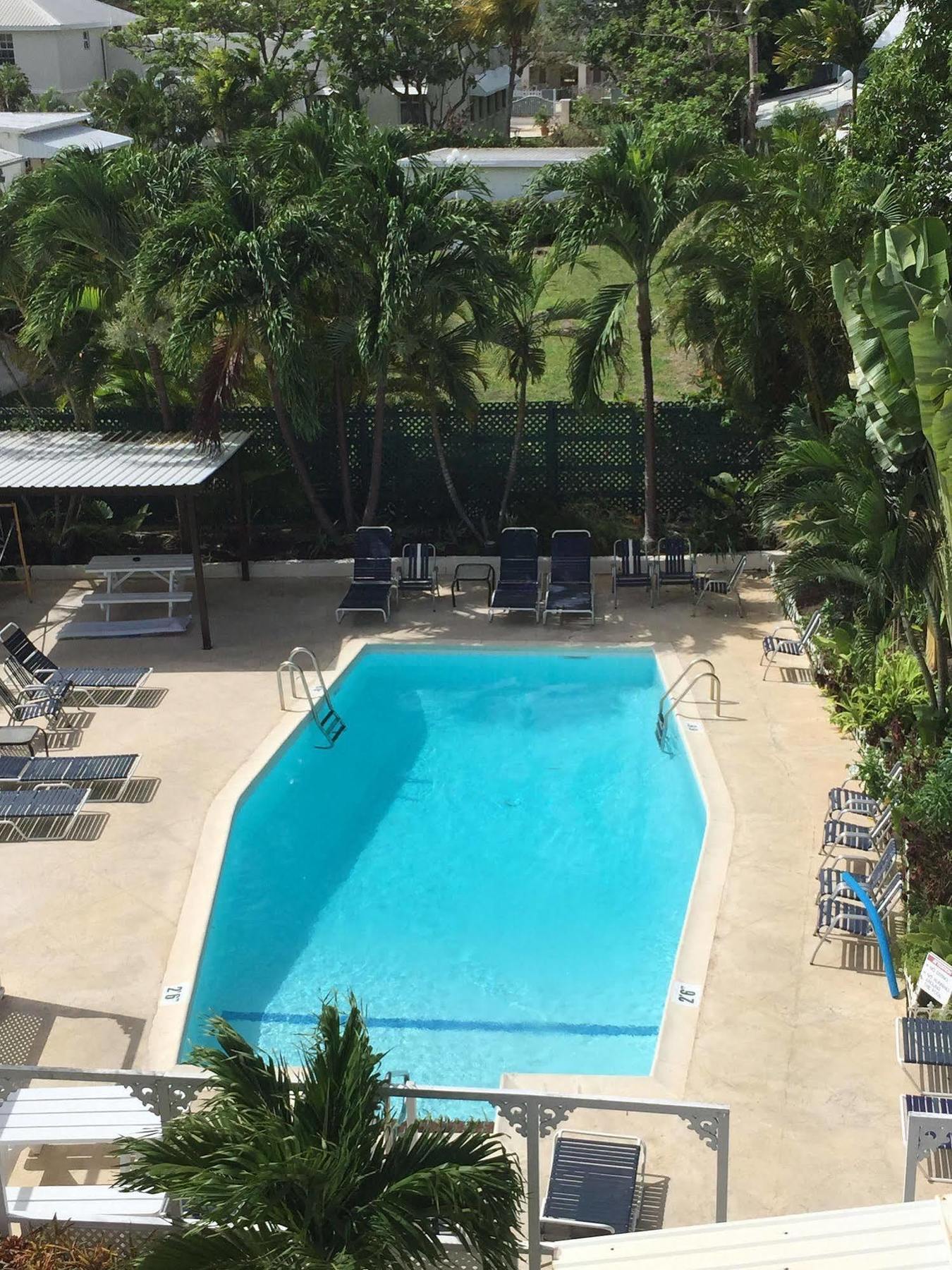 Southern Surf Beach Apartments Rockley Extérieur photo